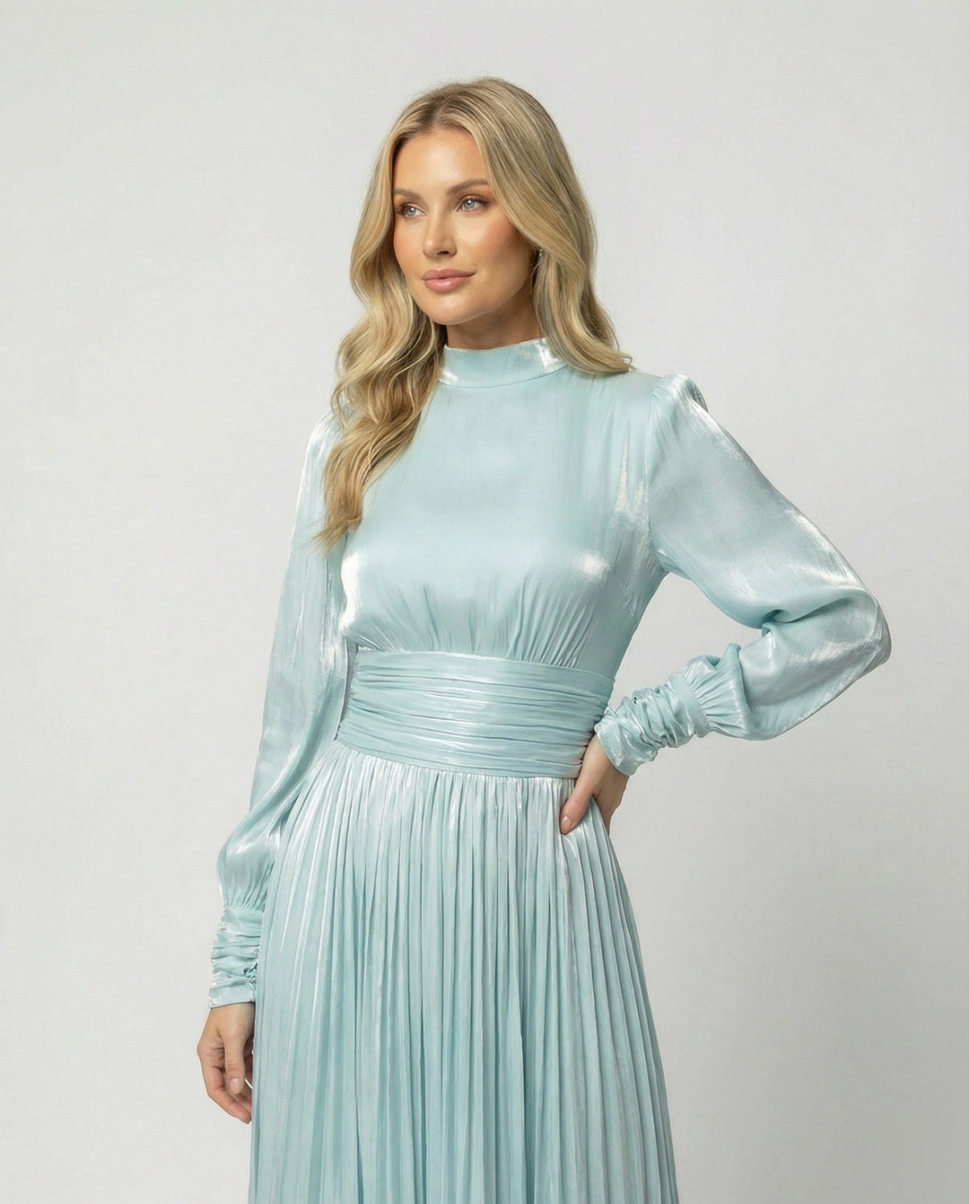Damen Maxikleid mit Falten und langen Ärmeln