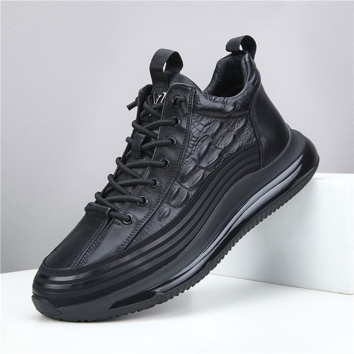 Men’s sneakers with crocodile embossing and laces
