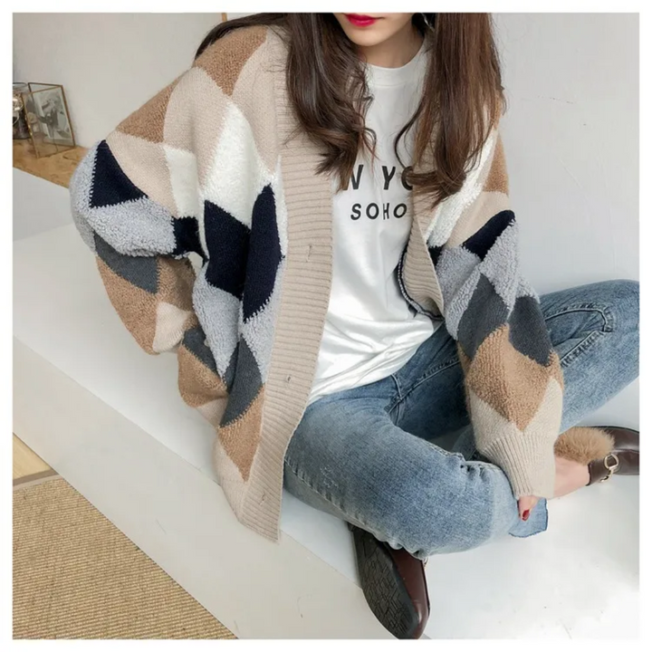 Women's cardigan with plaid pattern and V-neckline