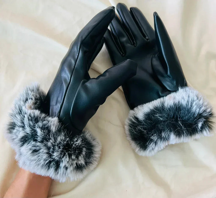 Handschuhe mit Touchscreen-Fingerspitzen
