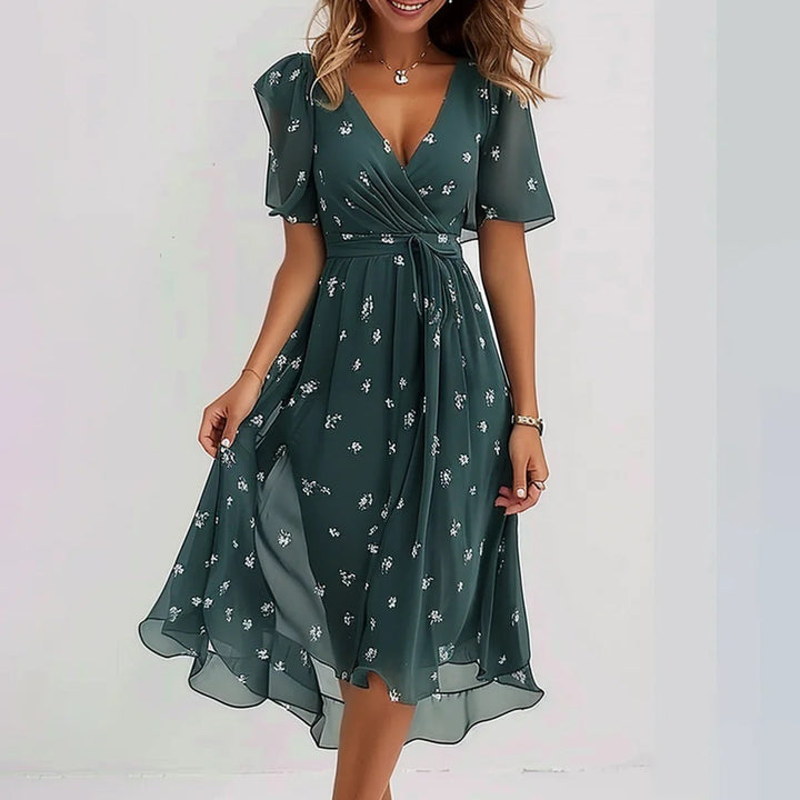 Lina™ | Elegant Short-Sleeve Dress