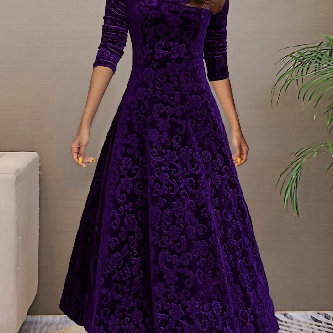 Nancy | Luxurious Velvet Holiday Dress