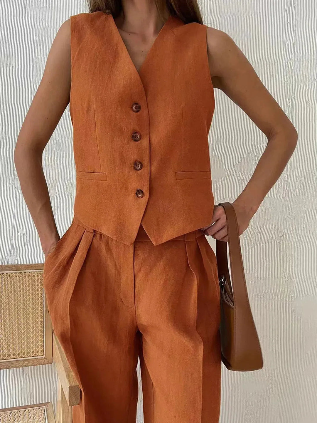 Damen Set mit weitem Bein, Knöpfen und Taschen