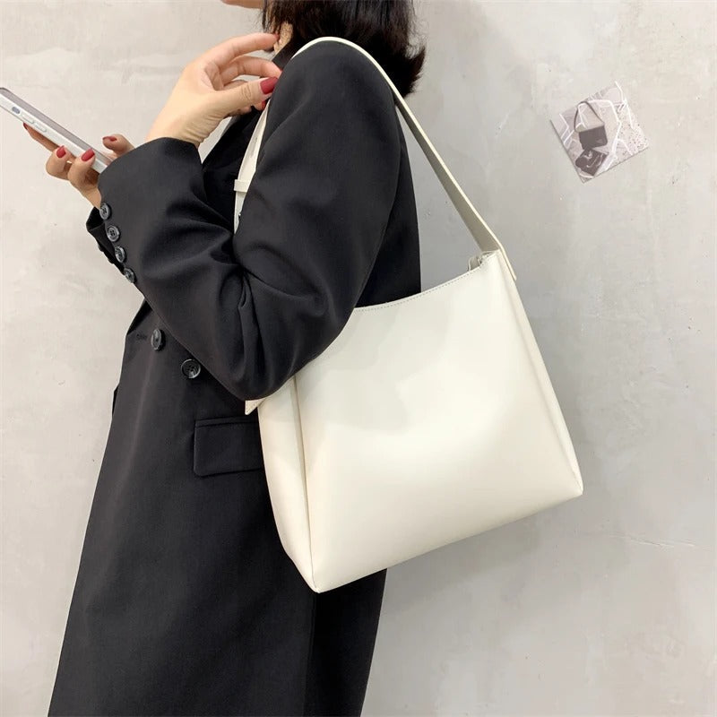 Yara - Roomy Bag