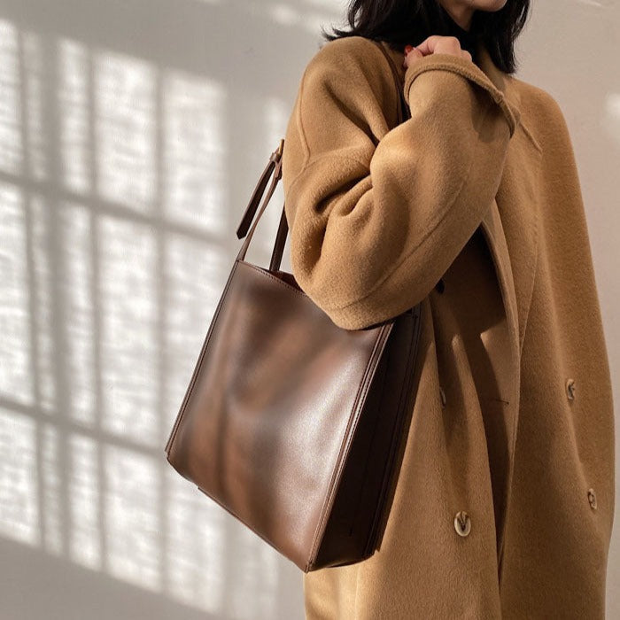 Antoinette - Elegant Bag for Everyday Use