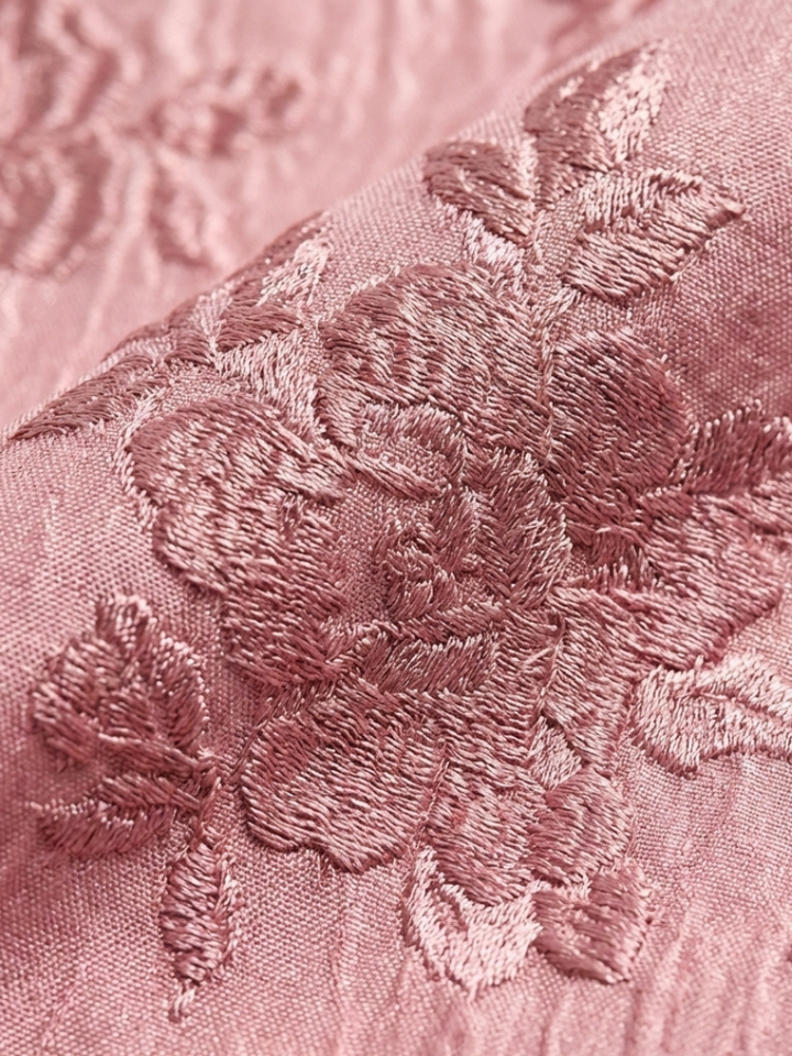 Xanthea | Short-sleeved, tailored, floral-textured maxi dress