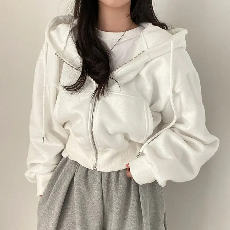 Women's oversized hooded jacket with zipper and pockets
