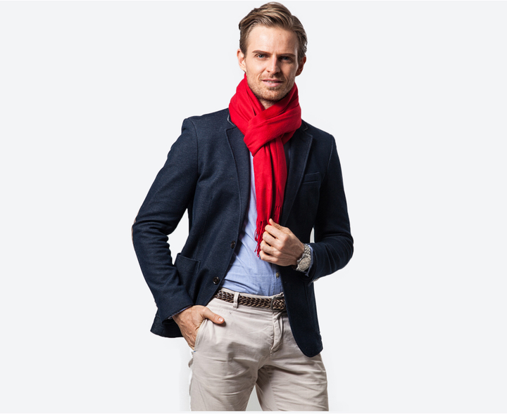 Roter Kaschmirschal mit weichem und warmem Material