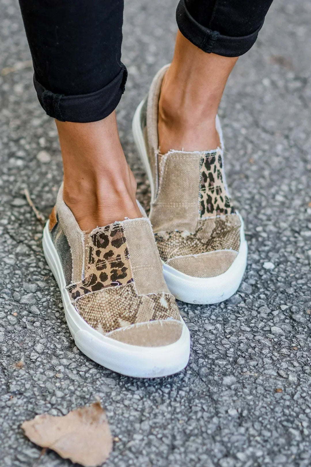 Noemi™ - Trendy Pain-Relieving Slippers