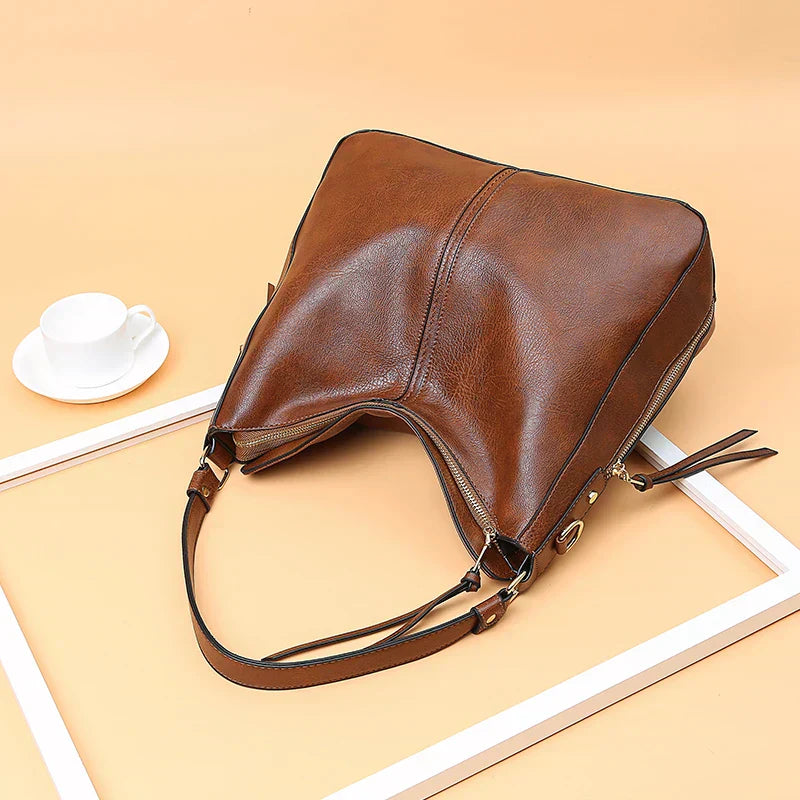 Romy - Leather Crossbody Bag
