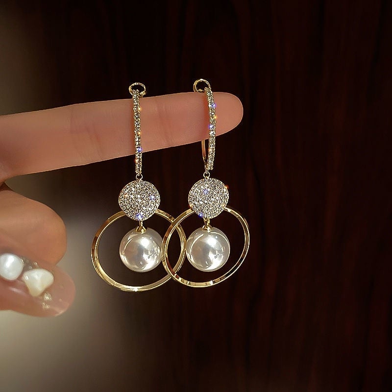 Luxurious Cultured Pearl Earrings