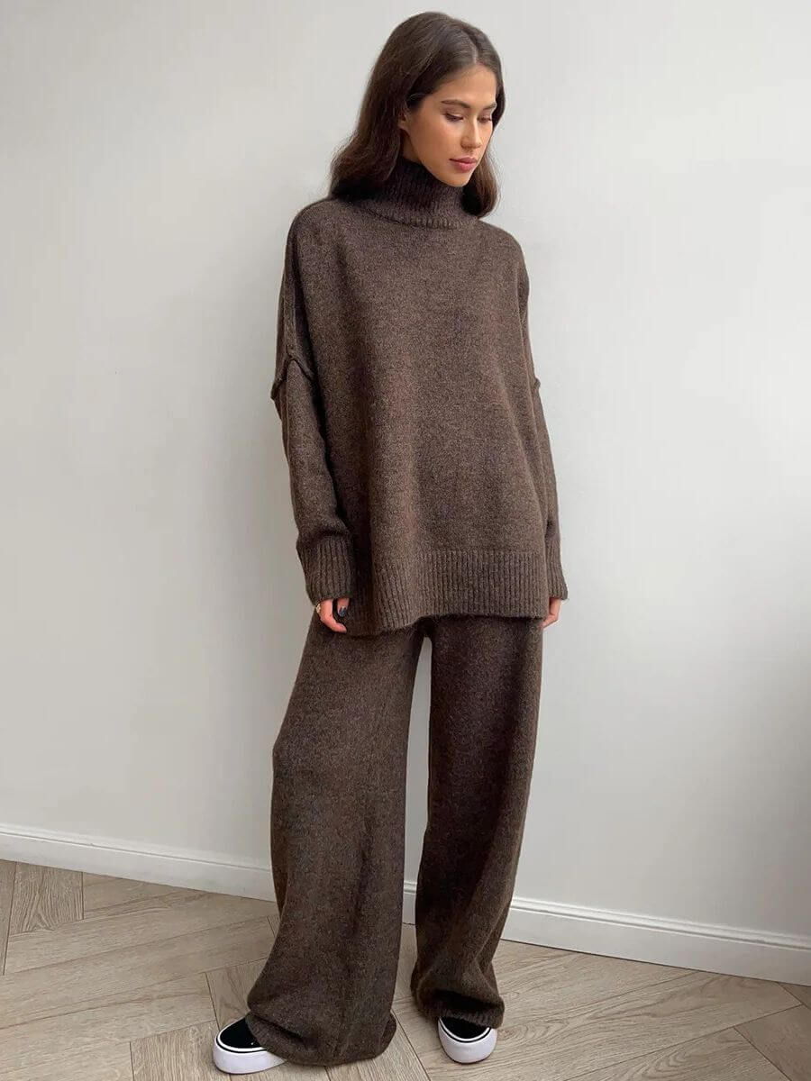 Liora - Turtleneck Knitting Kit