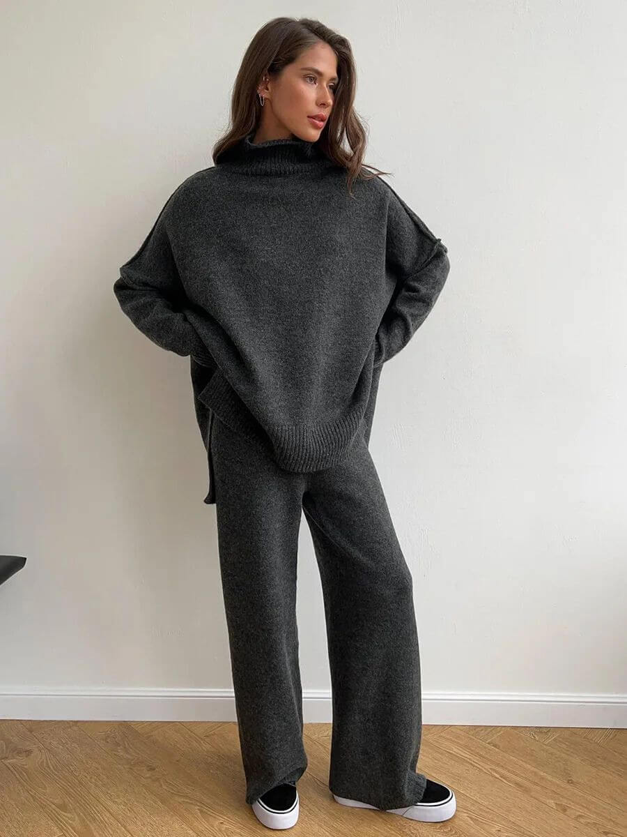 Liora - Turtleneck Knitting Kit