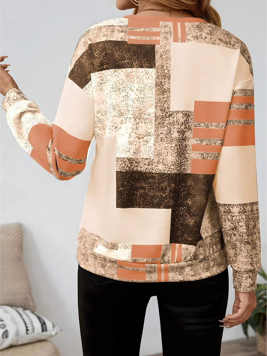 Kaimana™ - Chic, vintage-inspired sweatshirt