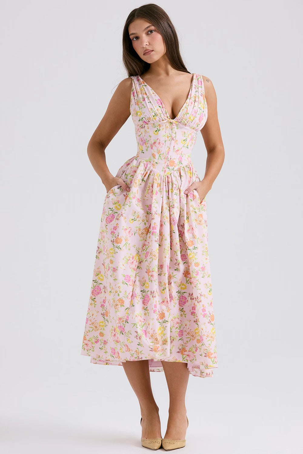 Aeliana - Elegant, flattering summer dress
