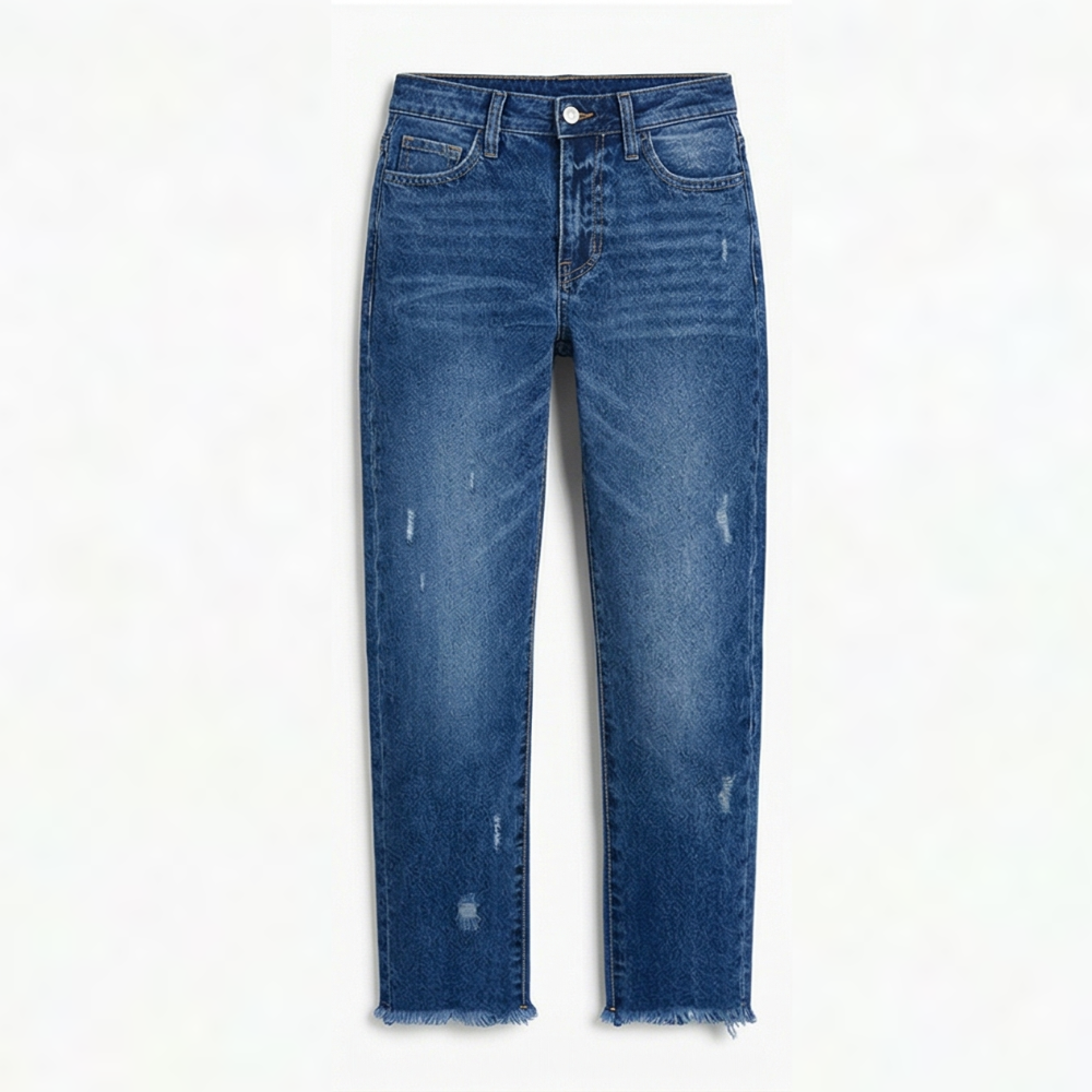 Vivara™ – Vintage-inspired, cropped straight-leg jeans with fringe