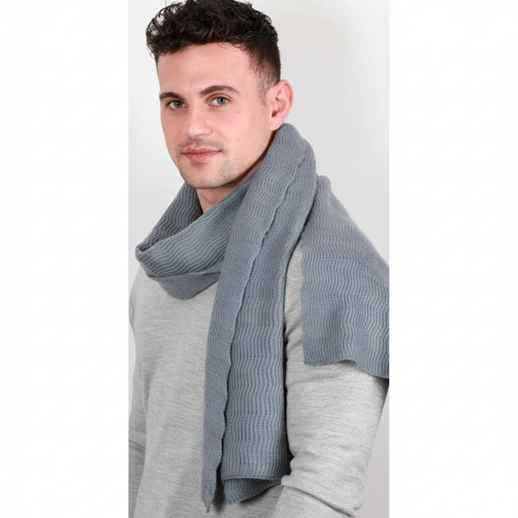 Langer Gestrickter Unisex Schal mit Rippenstruktur
