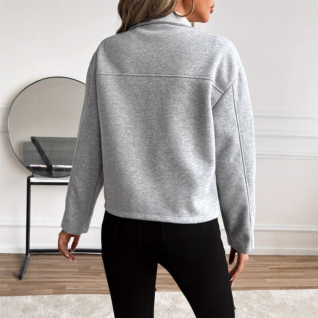 Women's fleece jacket with a zipper and flap pockets