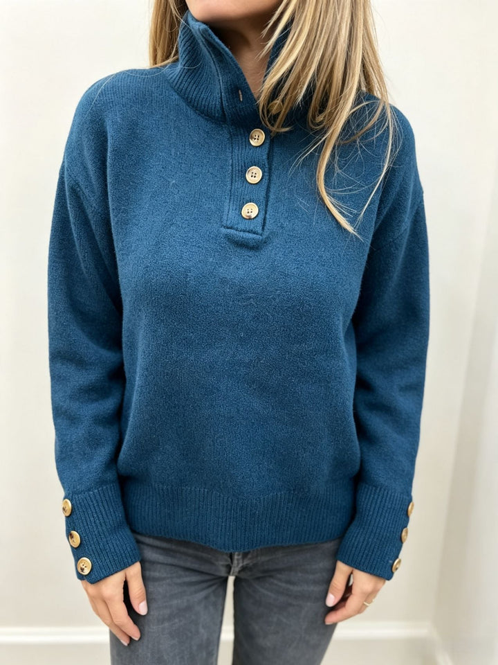Maja | Women's Long-Sleeve Pullover with Buttons