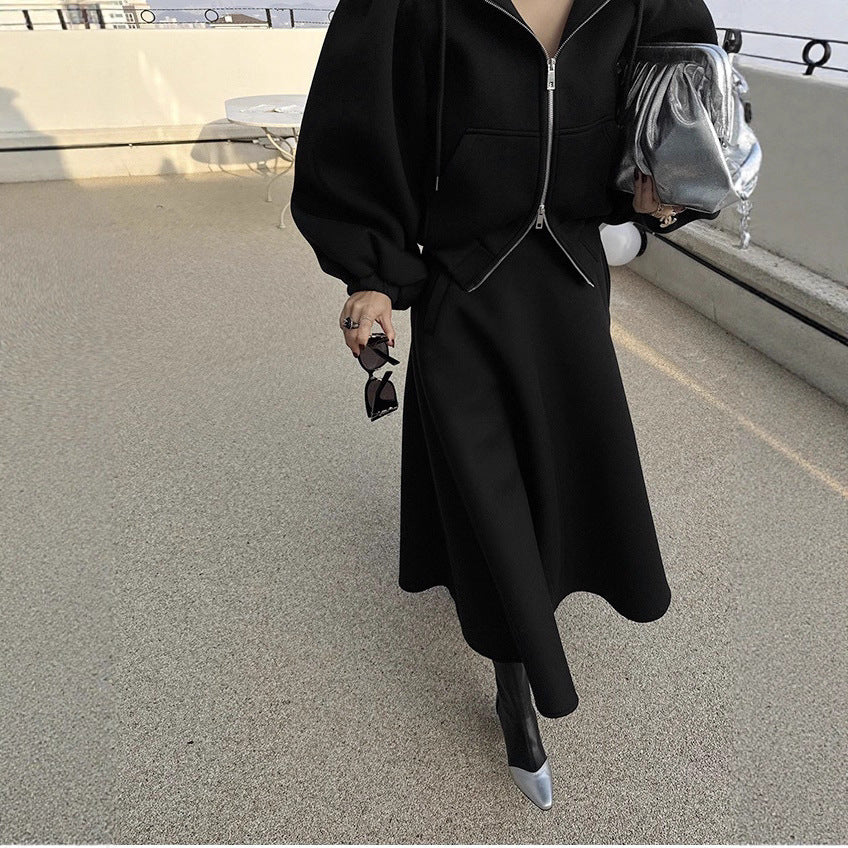 Women's sweatshirt set with balloon sleeves and a flared midi skirt