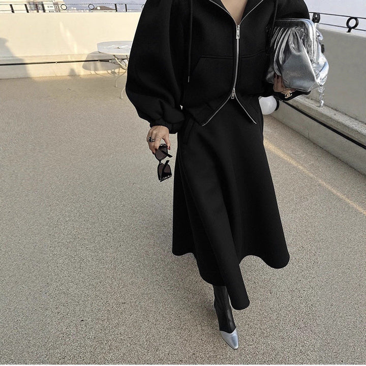 Women's sweatshirt set with balloon sleeves and a flared midi skirt