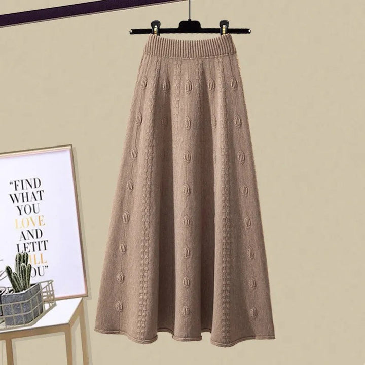XENIA - Relaxed sweatshirt and skirt