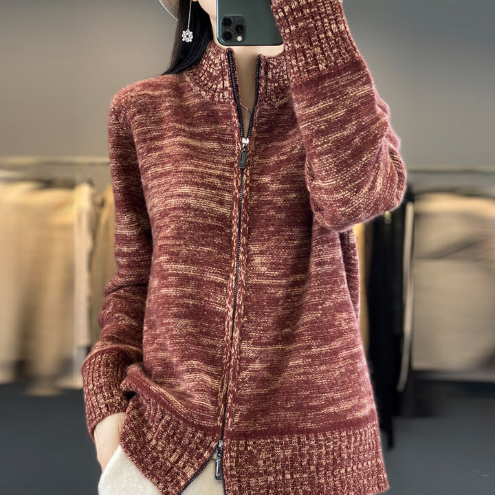 Women's knitted cardigan with zip closure and stand-up collar