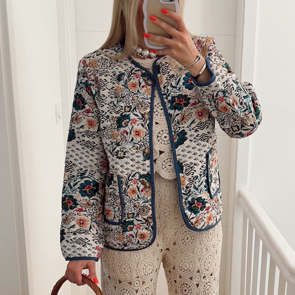 Women's long-sleeve crew-neck jacket with pockets