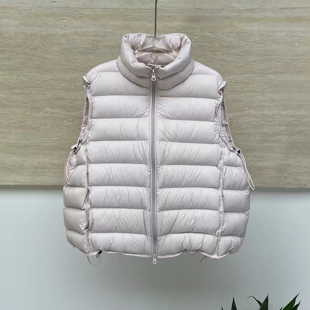 Women's lightweight quilted thermal vest with a two-way zipper