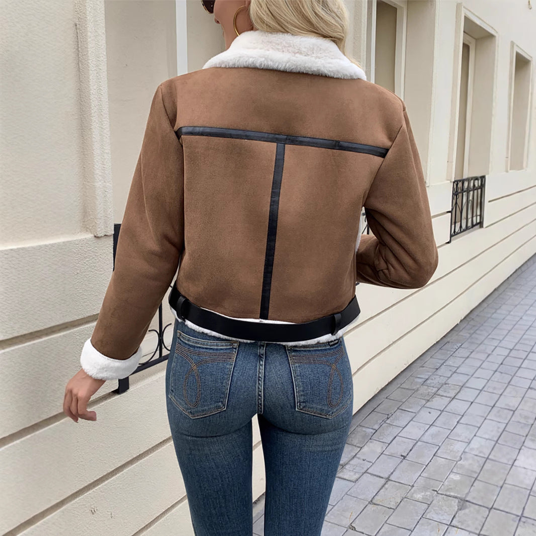 Women's teddy fleece jacket with a collar and practical pockets