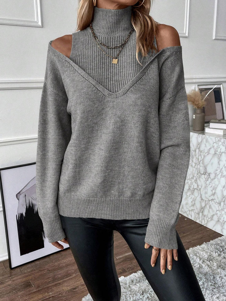 Women's long-sleeved turtleneck sweater