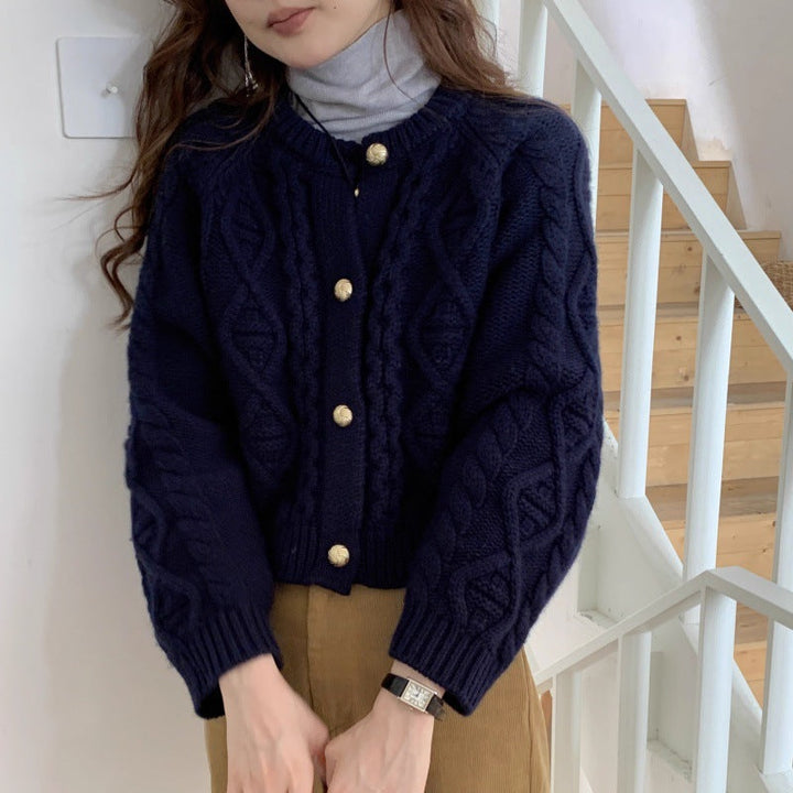 Women's cardigan with a round neckline and long sleeves