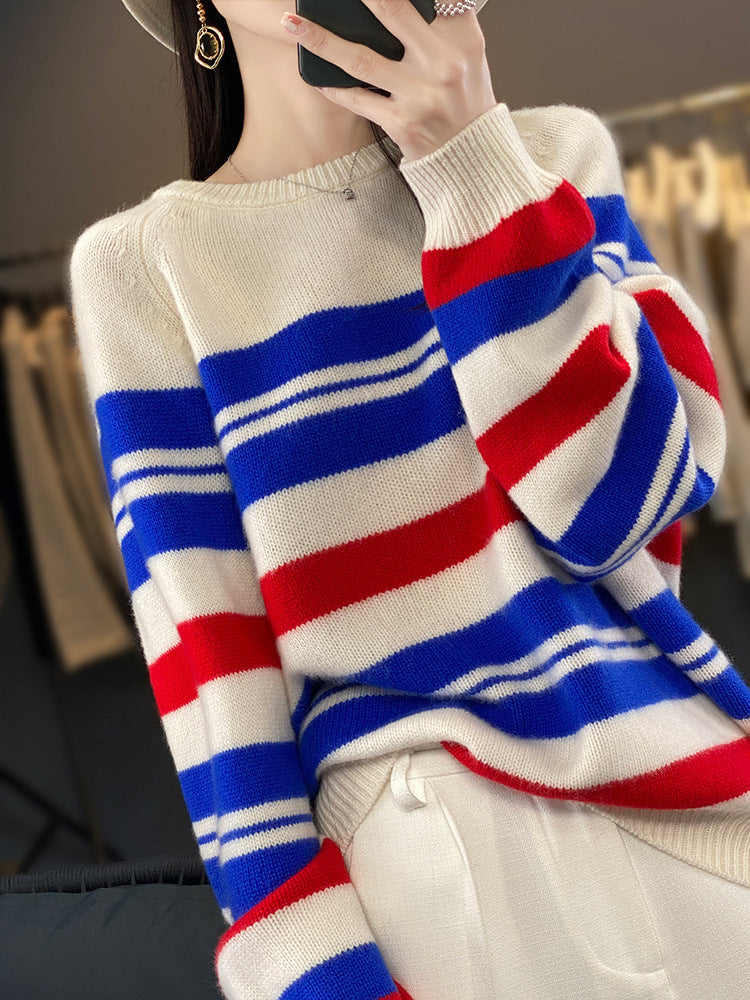 Women's oversized crew-neck pullover with stripes
