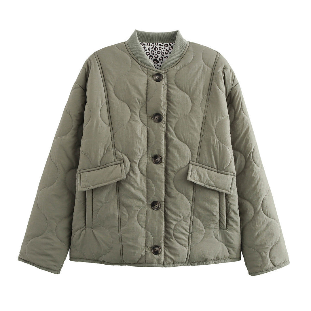 Women's long-sleeve crew-neck cardigan with buttons and pockets