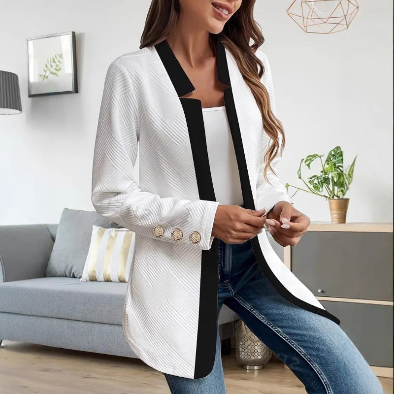 Women's blazer jacket with a tailored fit and contrasting collar
