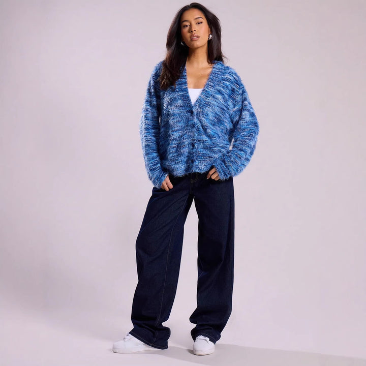 Women's oversized long-sleeve pullover