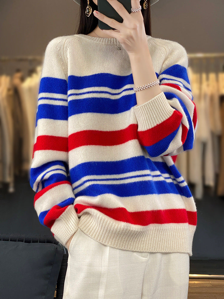 Women's oversized crew-neck pullover with stripes