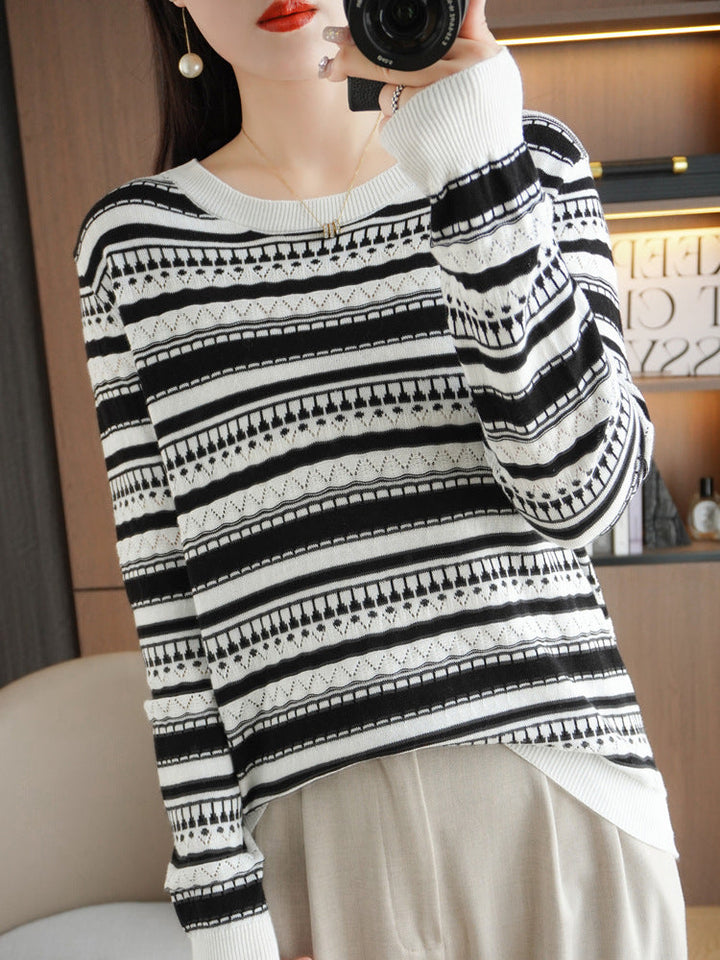 Women's crew-neck sweater with stripes