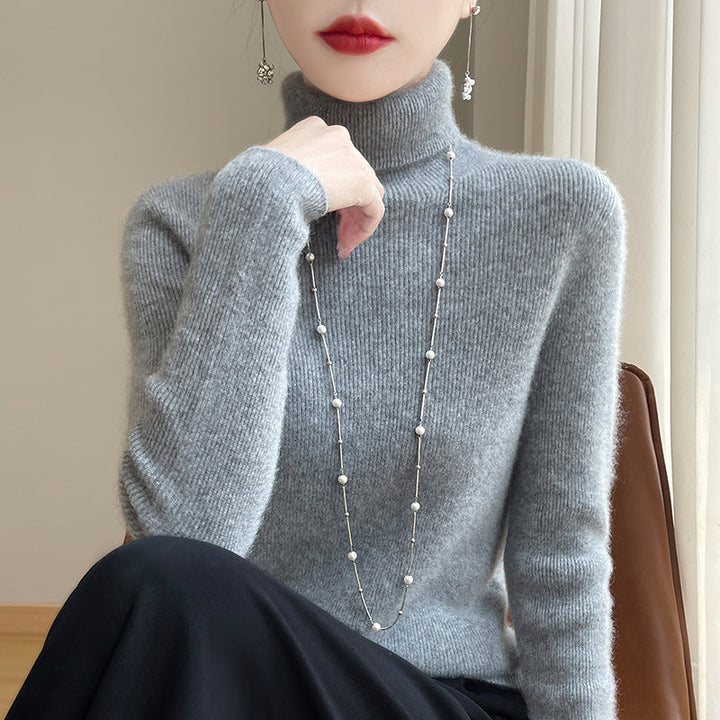 Women's slim-fit turtleneck sweater