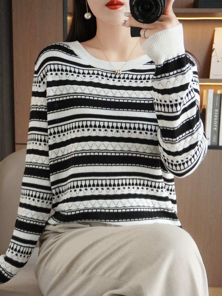 Women's crew-neck sweater with stripes
