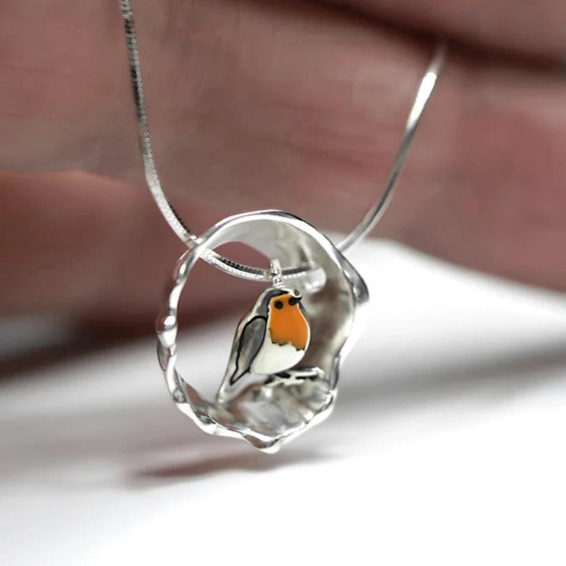 Handcrafted Elegant Bird Collar