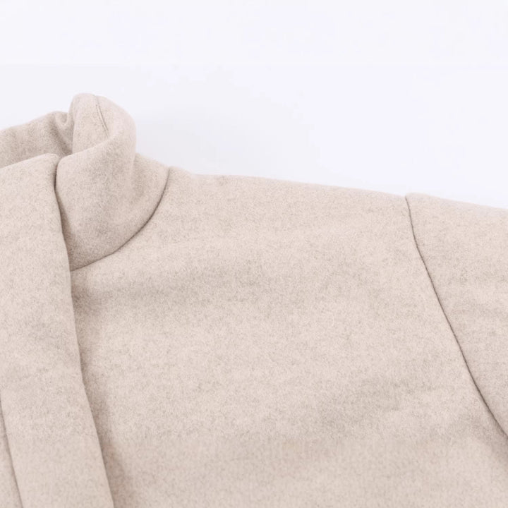 Women's long-sleeved transitional jacket with buttons and pockets