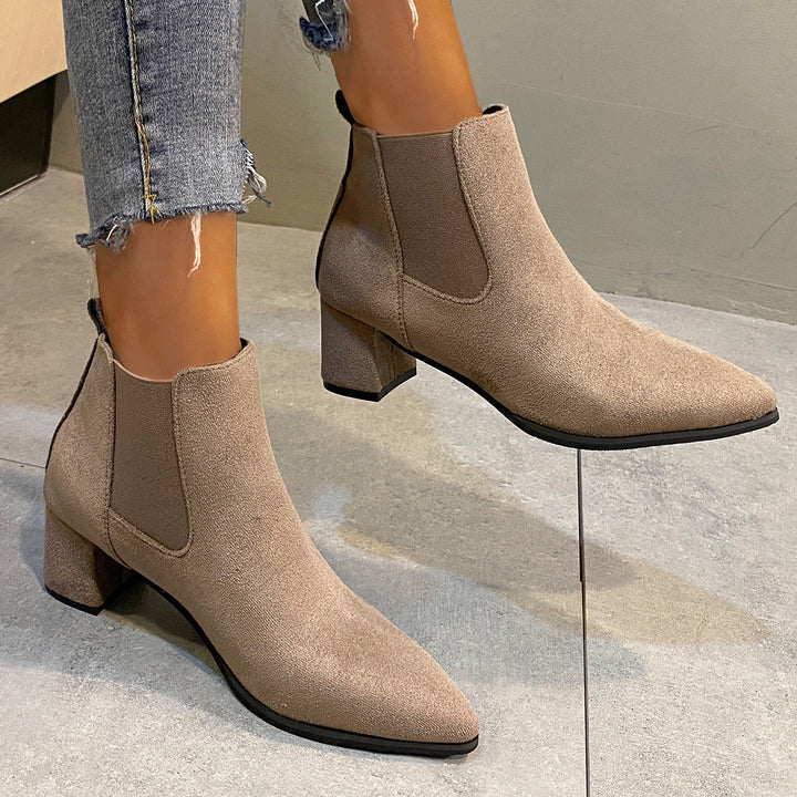 Women’s ankle boots with non-slip soles and a comfortable fit