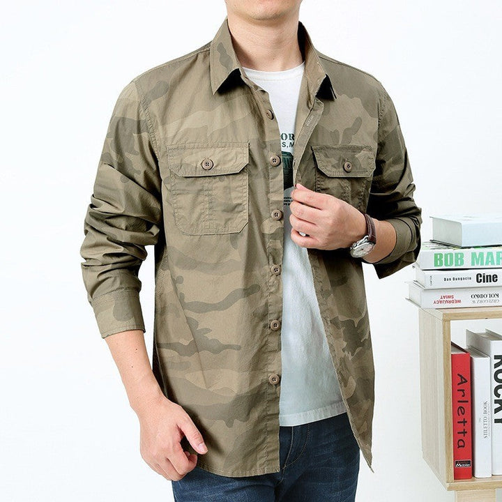 Men’s utility shirt jacket with flap chest pockets and a straight cut