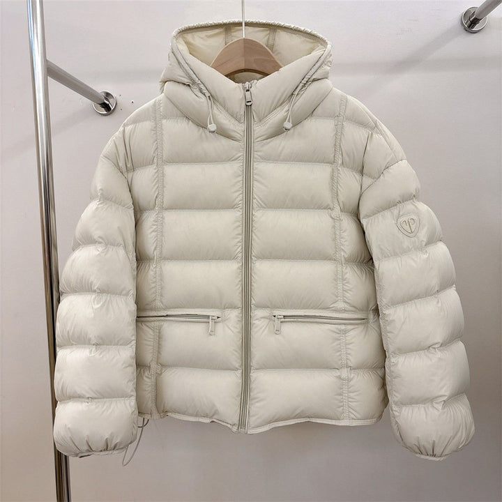 Women’s cropped thermal quilted jacket with hood and zippered pockets