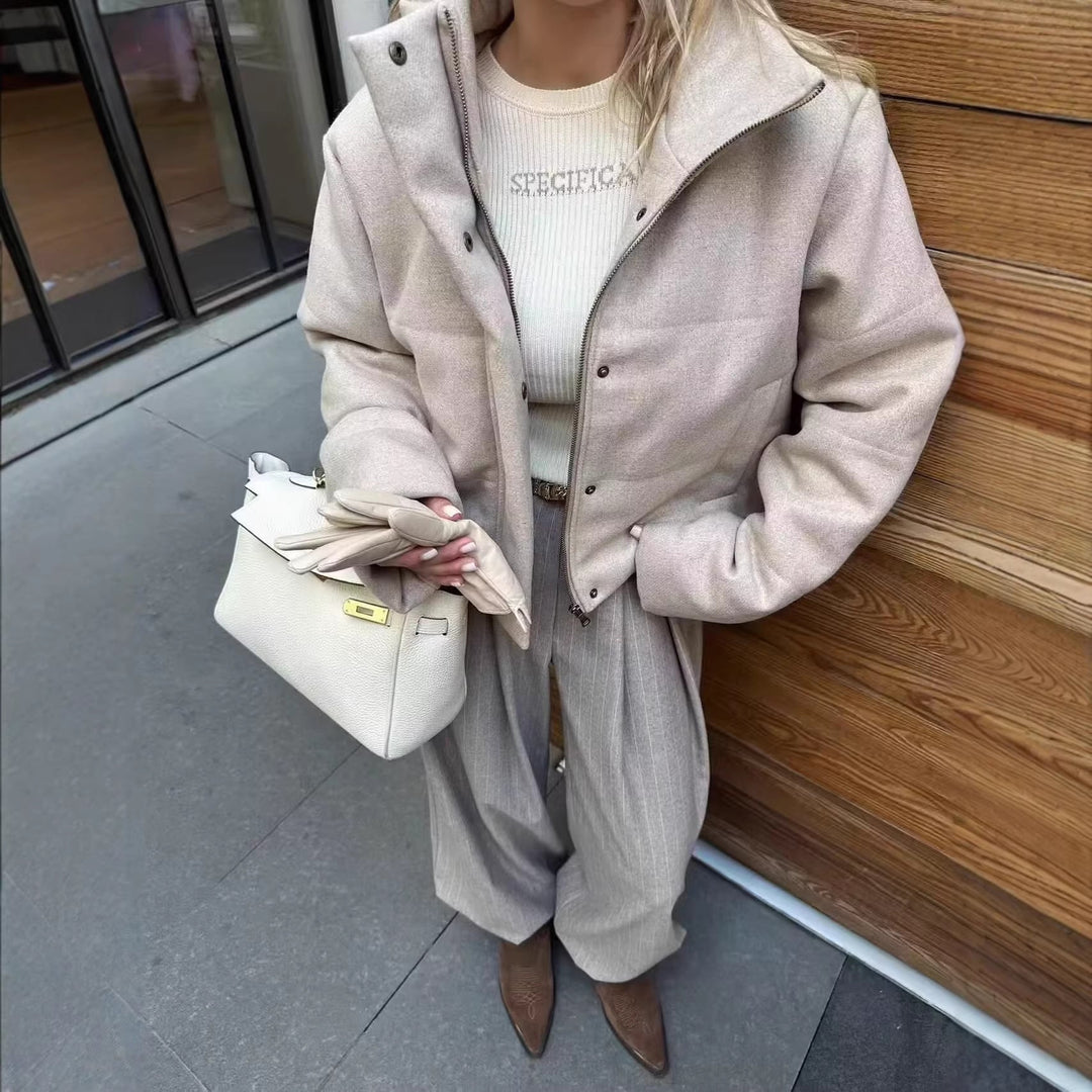Women's long-sleeved transitional jacket with buttons and pockets