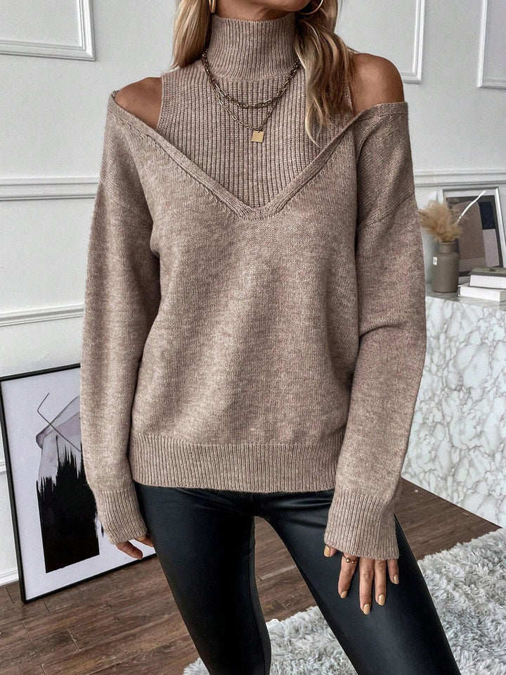 Women's long-sleeved turtleneck sweater