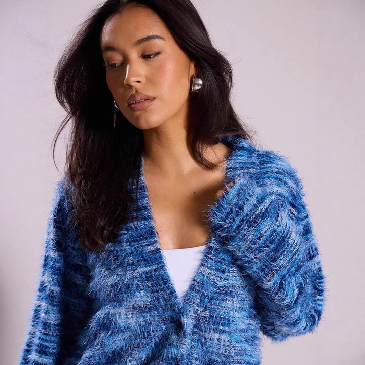 Women's oversized long-sleeve pullover