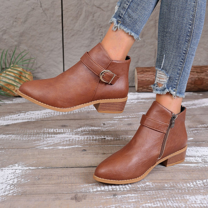 Women’s ankle boots with a cushioned footbed and practical zipper