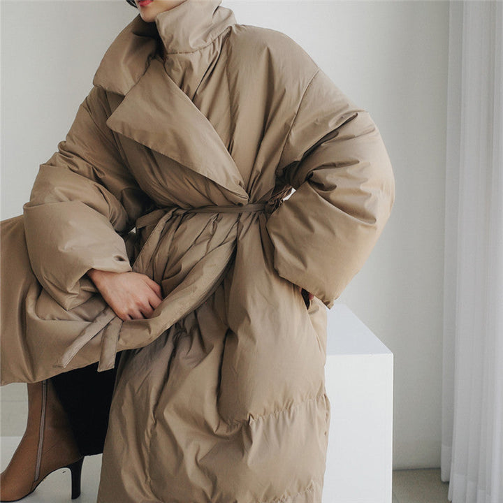 Women's maxi quilted coat with a high stand-up collar and windproof padding